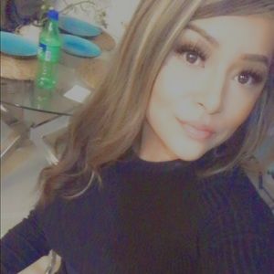 Meet your Posher, Monica